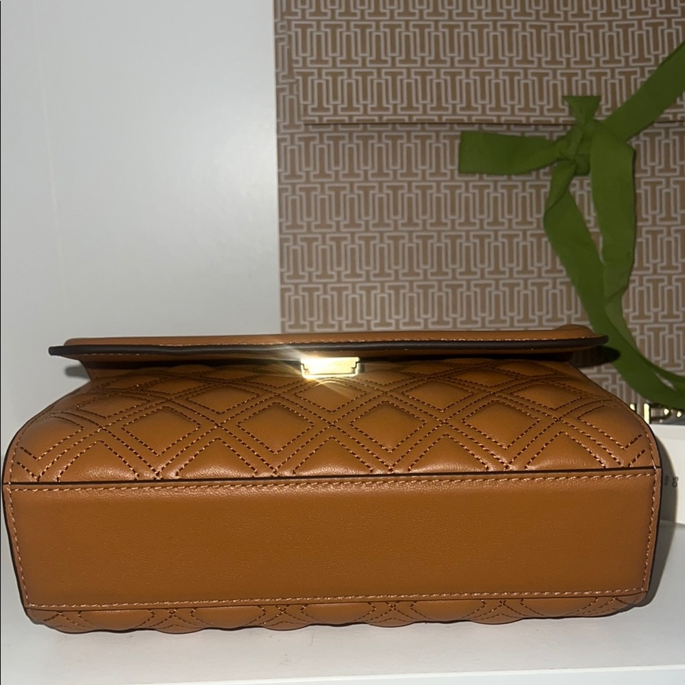 NWT Tory Burch SMALL FLEMING CONVERTIBLE SHOULDER BAG - Picture 13 of 17